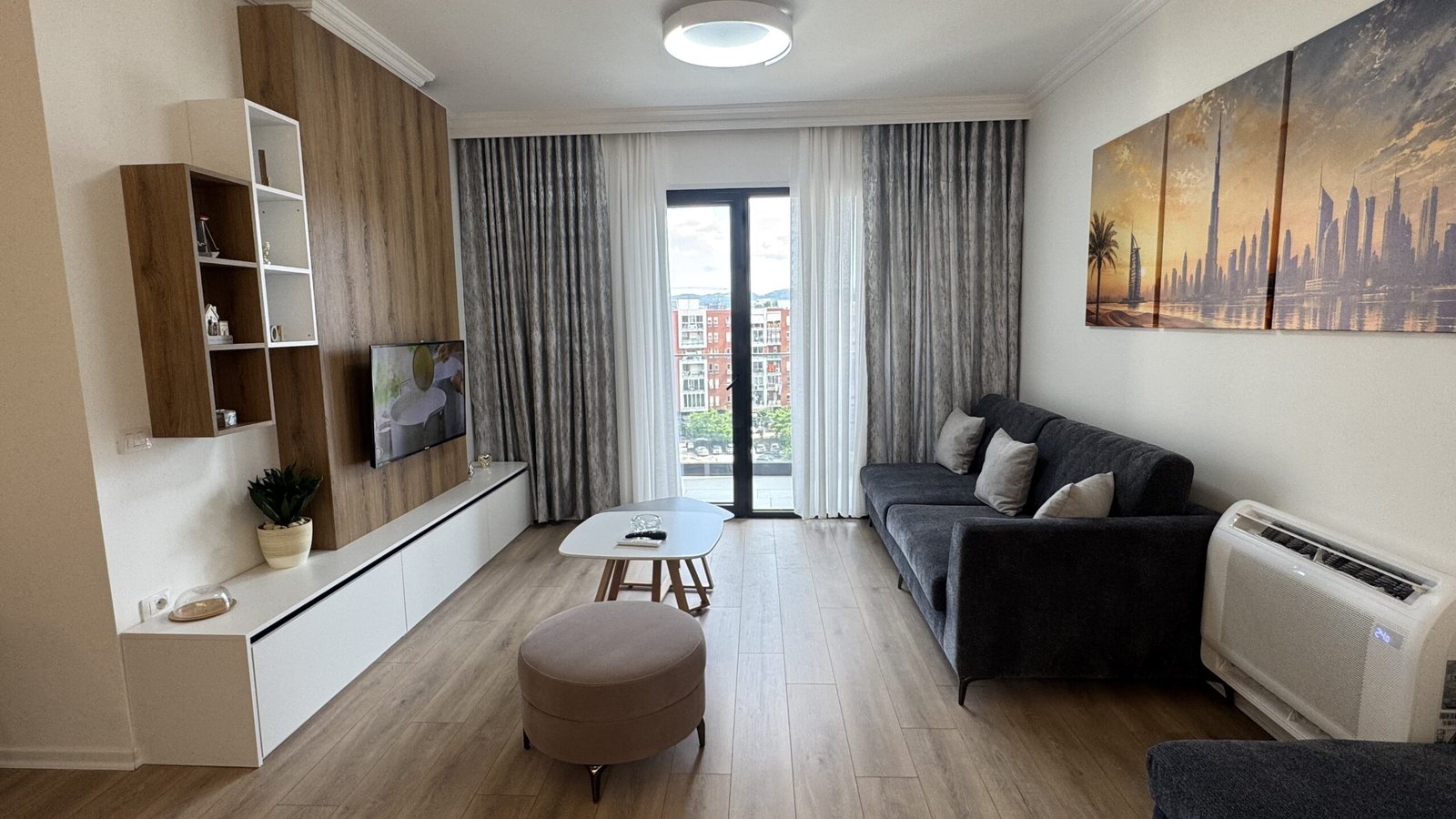 Dubai apartment for rent in Tirana at Skyline Fiori Apartments